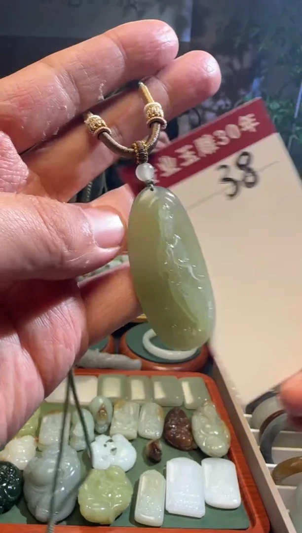 未镶嵌和田玉挂件38