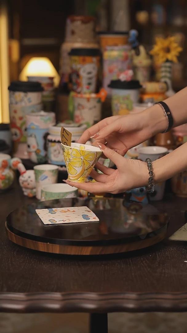 景德镇釉下彩绘设计师款式陶瓷