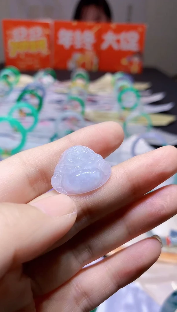 颈饰未镶嵌翡翠翡翠福利吊坠多样性发一