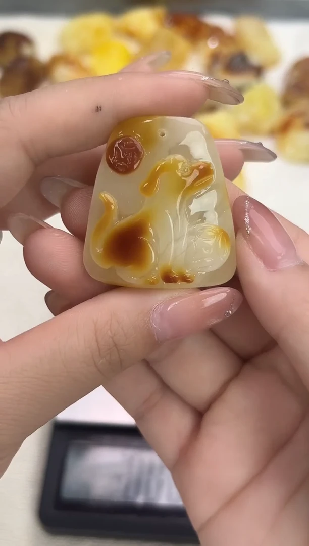 裸石琥珀未镶嵌琥珀蜜蜡吊坠