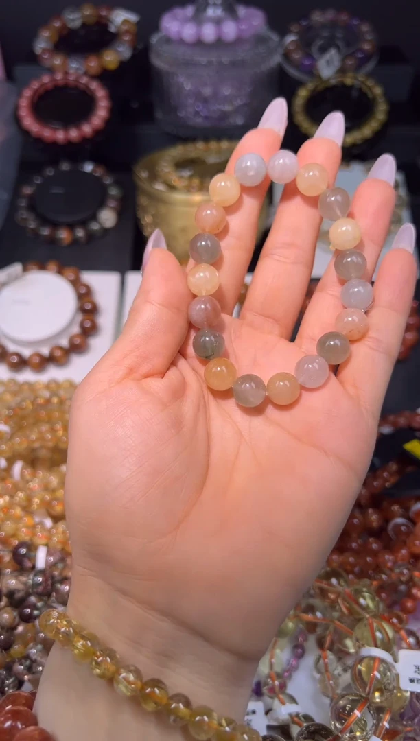 水晶手串未镶嵌兔毛10mm+