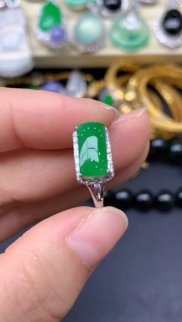 18K金镶嵌戒指翡翠316-雪姐翡翠天天见