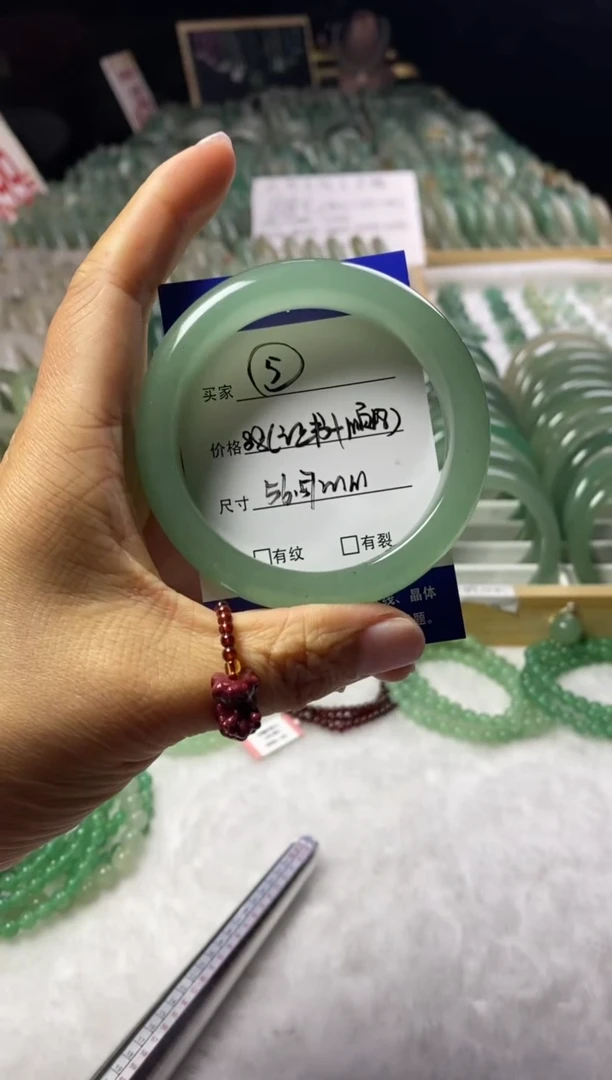 未镶嵌手镯石英质玉05