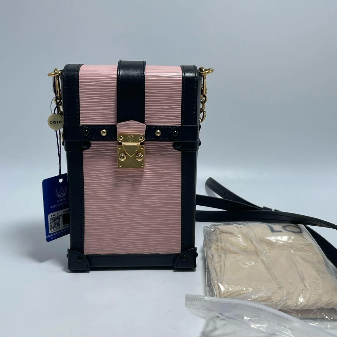 99新 LouisVuitton/路易威登 東区-TrunkVertical手机包/73827