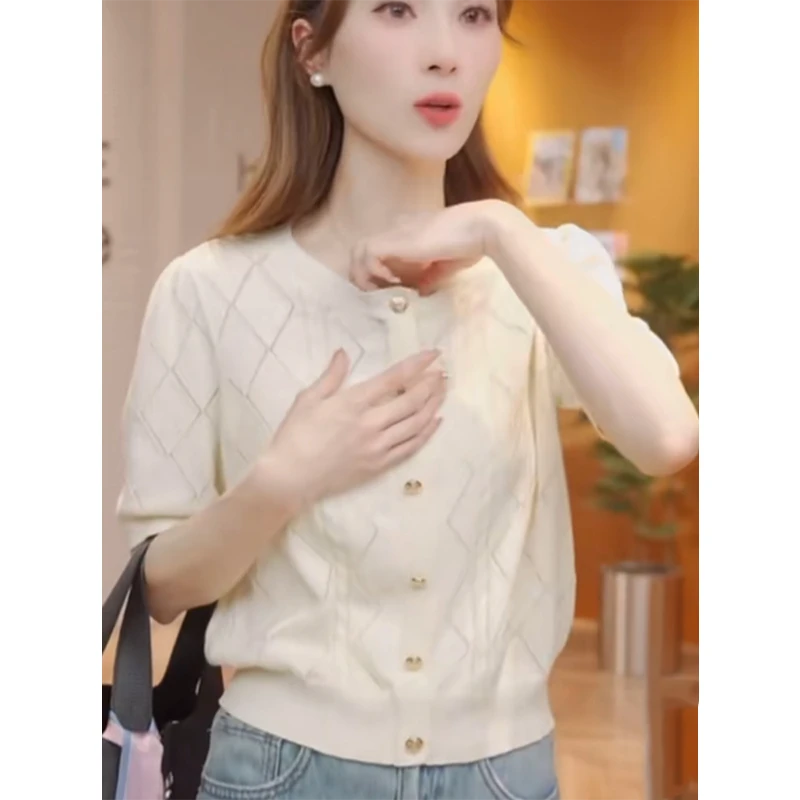 洋气减龄单排扣冰丝针织开衫夏季薄款小众短袖时尚百搭宽松上衣女