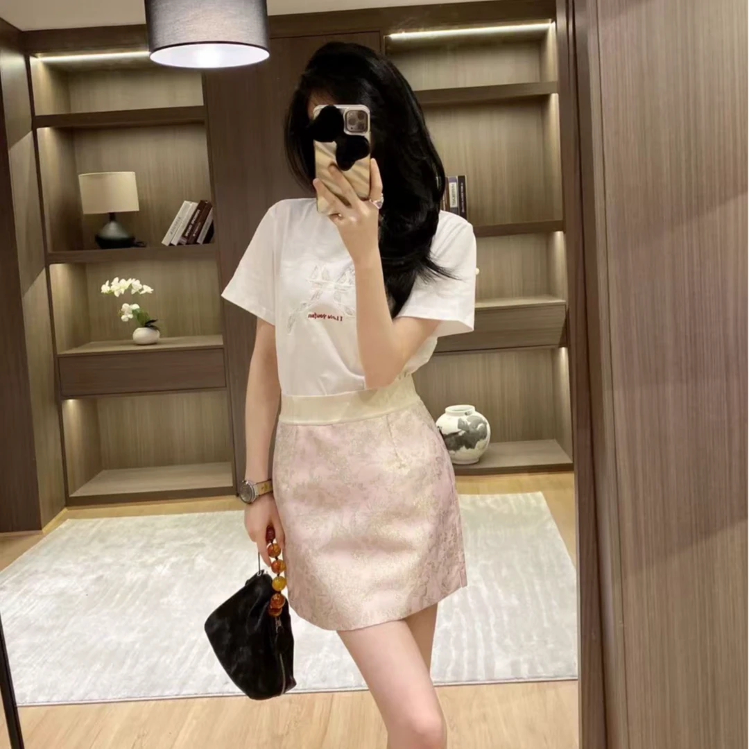 637两色重工质感闪点提花百搭半身裙