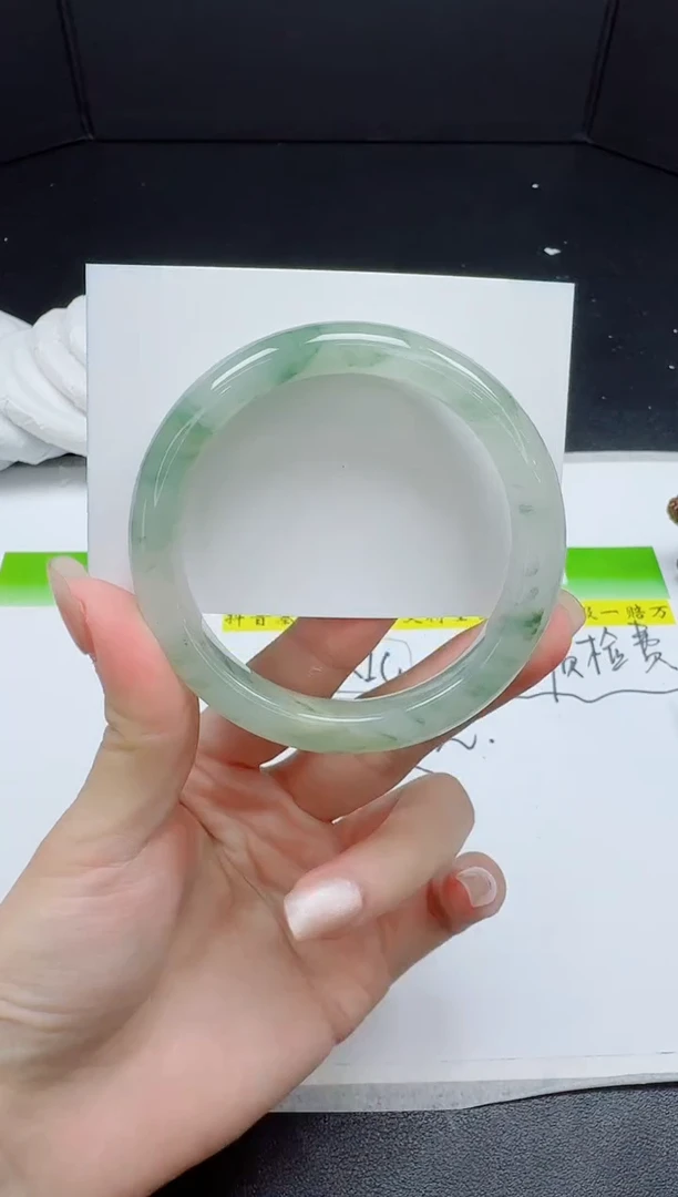 石英质玉手镯未镶嵌038-56