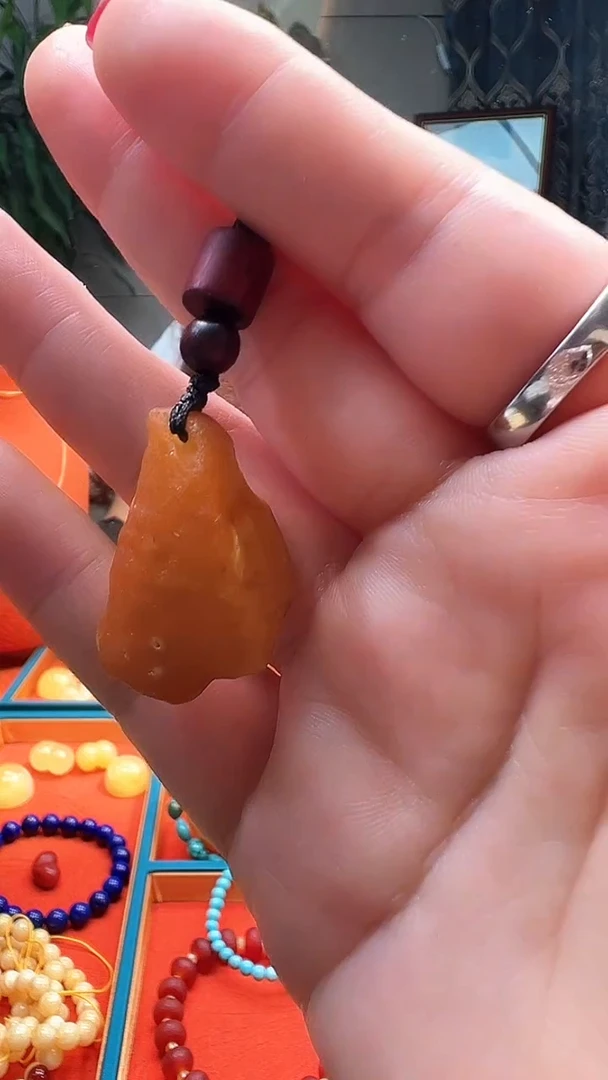 蜜蜡颈饰未镶嵌蜜蜡全皮吊坠
