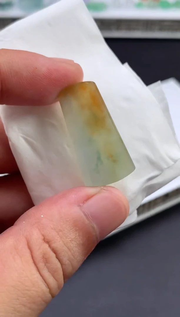 未镶嵌定制翡翠明翡翠