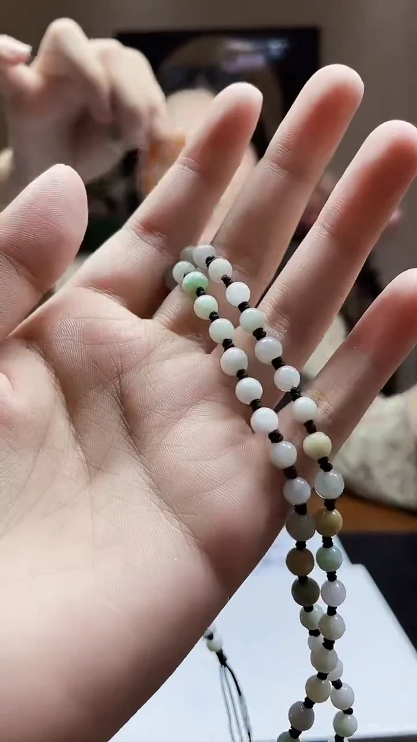 未镶嵌定制翡翠吊坠80
