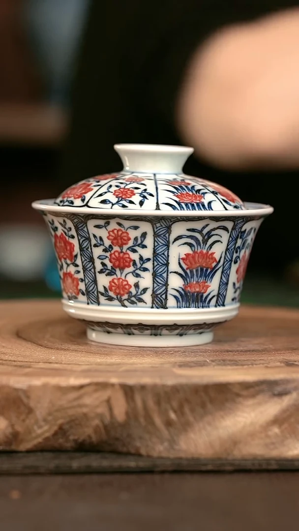 手绘手绘高温现代瓷  气  八开窗花卉矮马蹄150C
