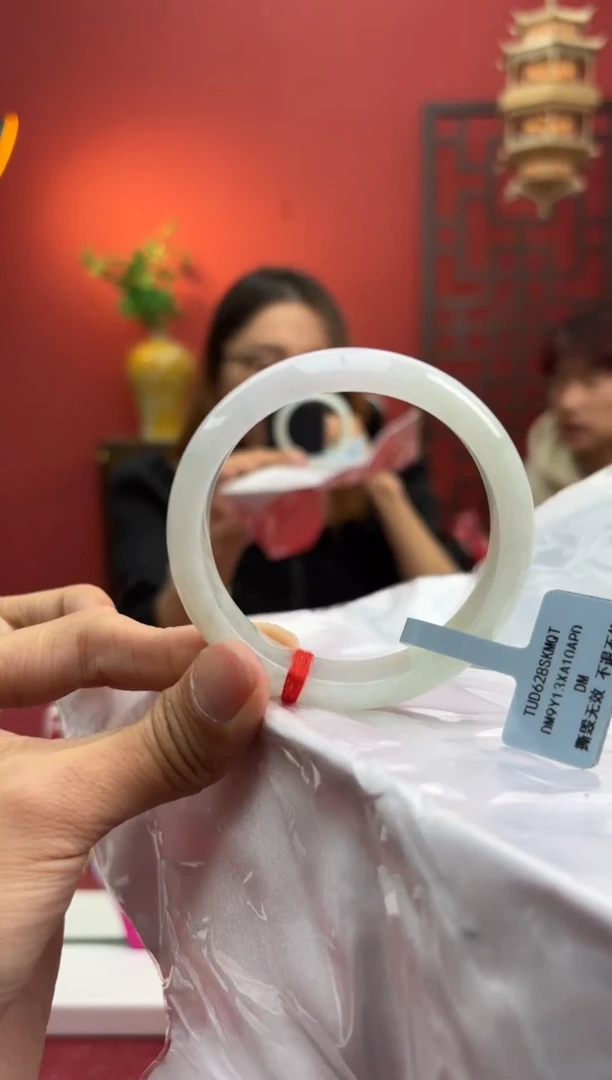 未镶嵌手镯翡翠翡翠手镯1