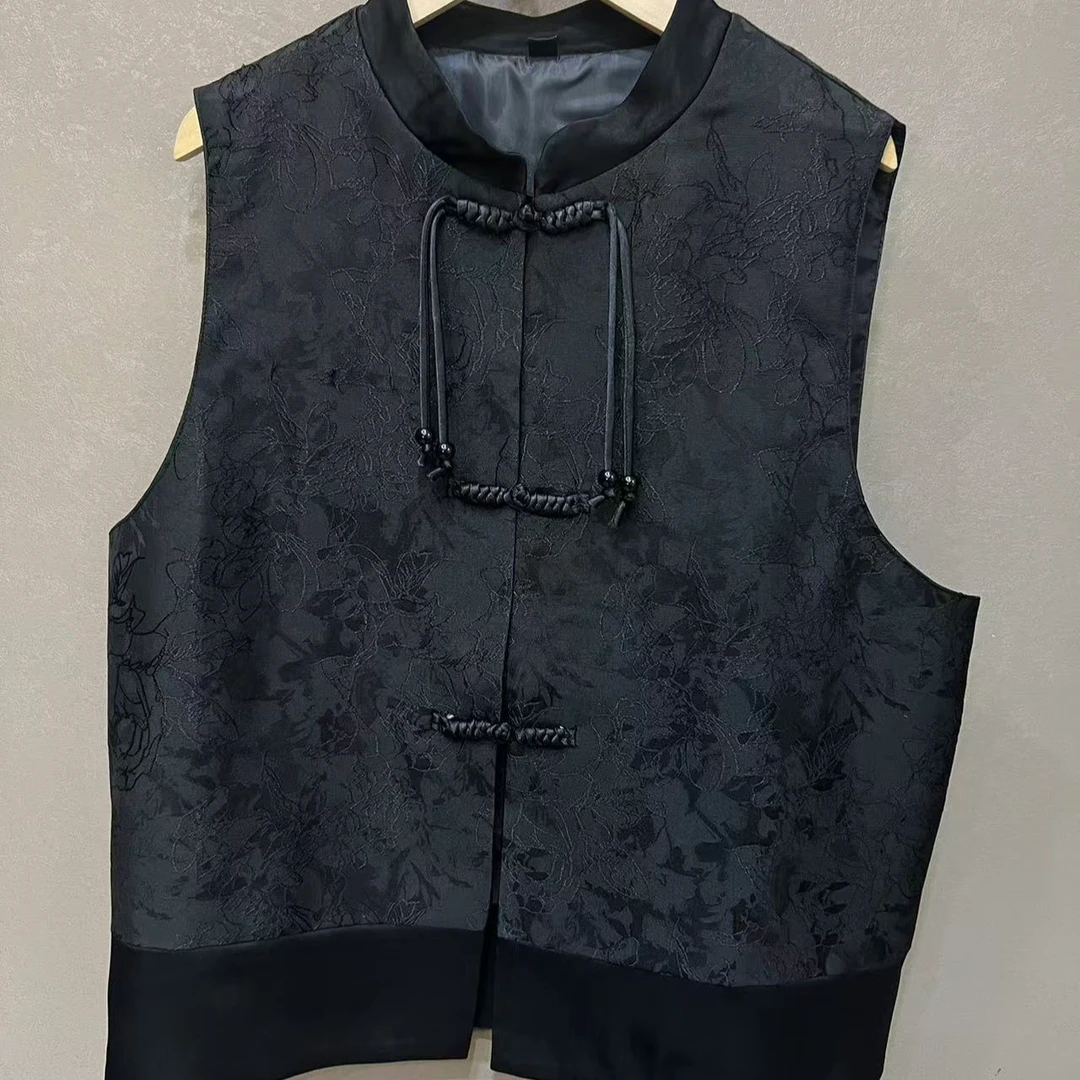 2413黑色女款马甲