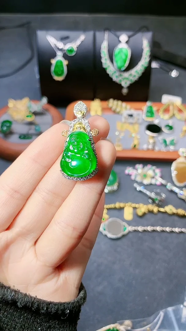 【闪购商品】翡翠吊坠(赠链)银S925镶嵌吊坠