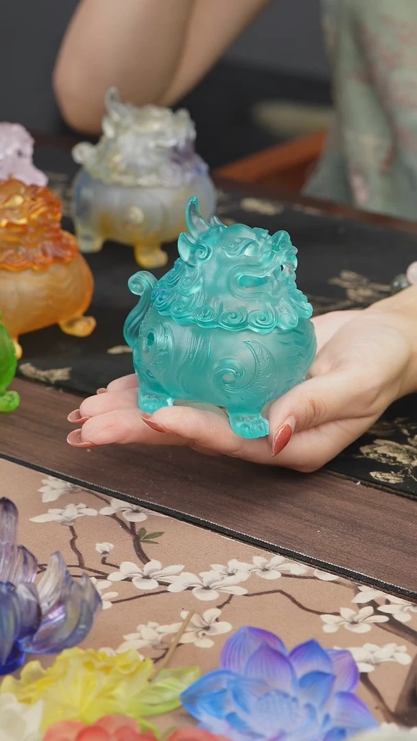 手工艺品琉璃湖蓝色狻猊香炉小号