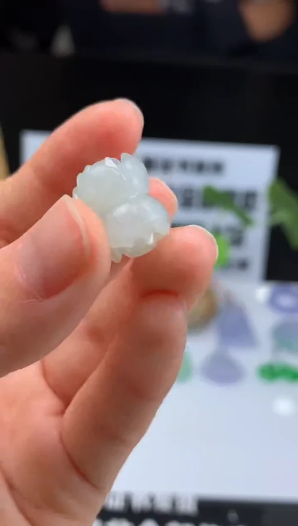 【闪购商品】定制翡翠未镶嵌吊坠-91240