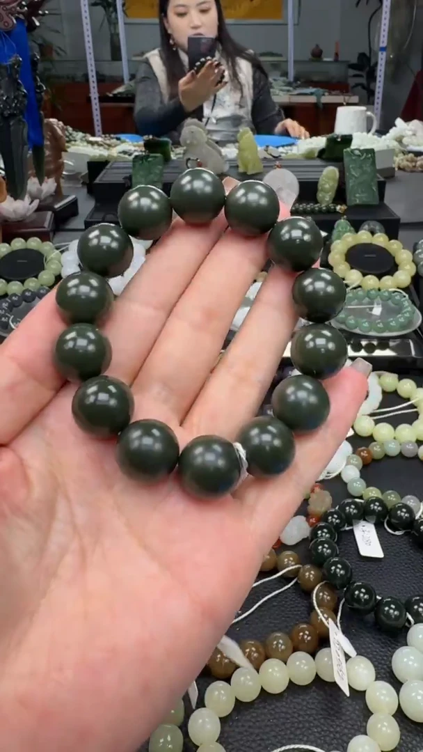 未镶嵌手链和田玉新疆沙枣青卡16