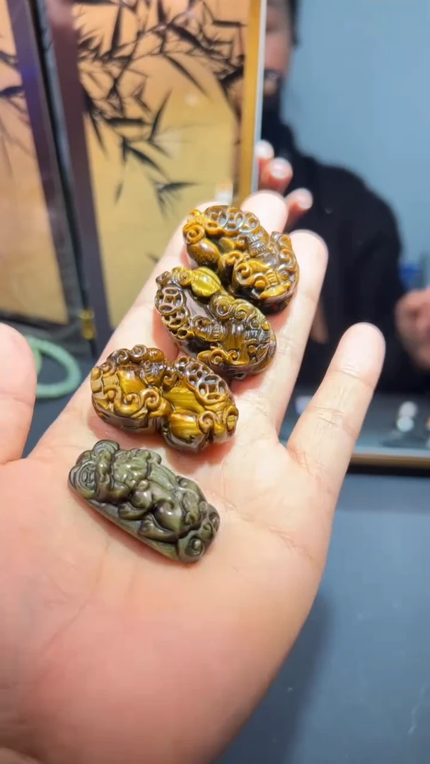 【闪购商品】木变石（虎睛石）颈饰未镶嵌随机多样性发一