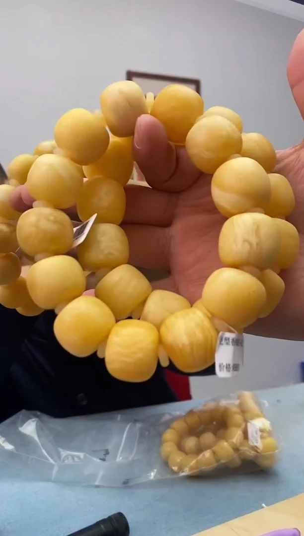 琥珀未镶嵌珠宝奇石假一罚十，永久原价包退多样性发一件081