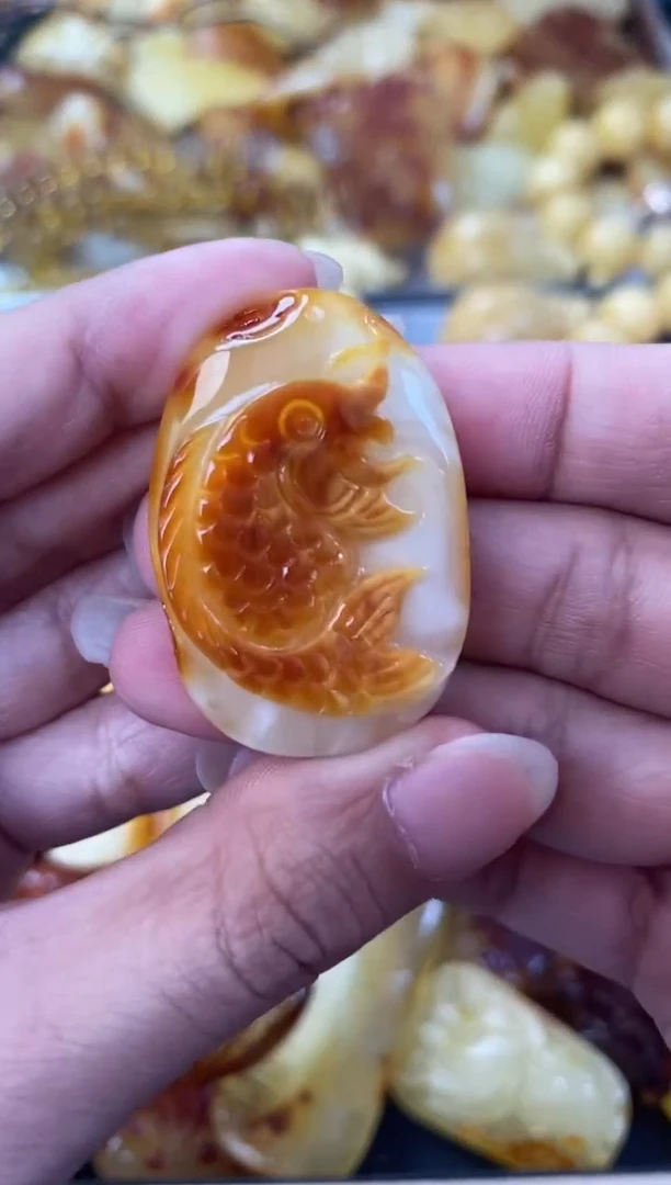 未镶嵌琥珀裸石天然琥珀蜜蜡