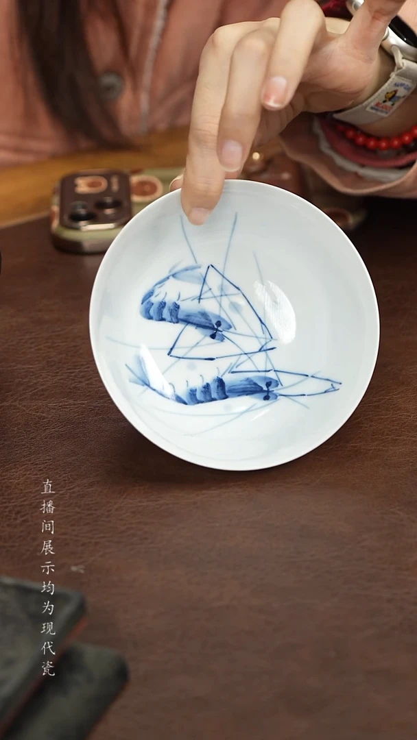 景德镇青花虾-纹碗