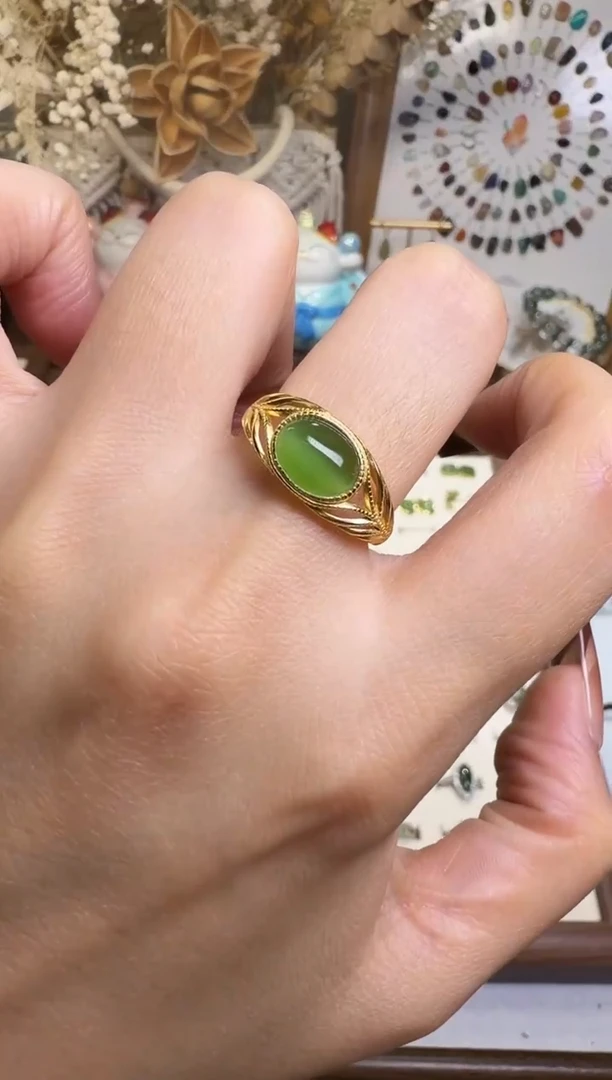 水晶摆件未镶嵌戒指