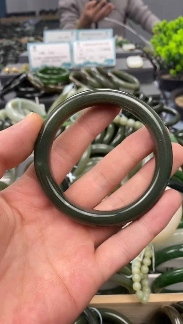 未镶嵌手镯和田玉58.5