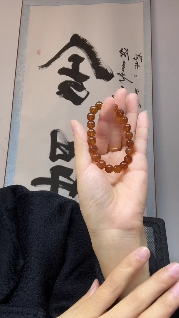 手串琥珀未镶嵌血蜜珀卡8+