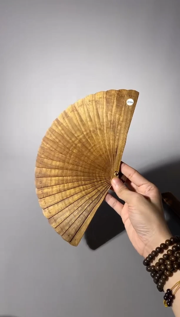 金丝楠世*?311号16cm小叶桢楠扇子