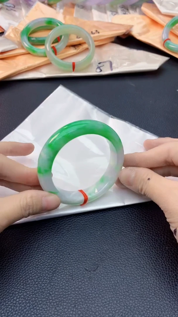 未镶嵌手镯翡翠0886158322