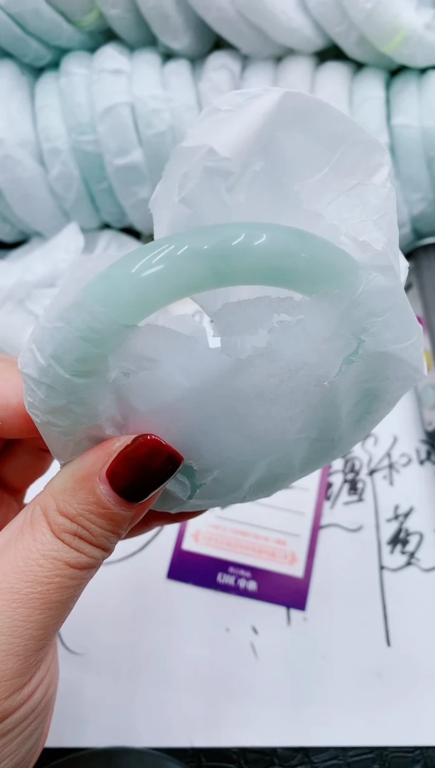 【闪购商品】石英质玉手镯未镶嵌P149-56/57