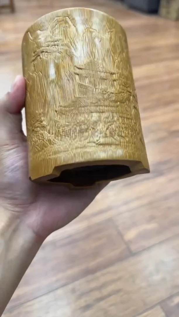 竹手工艺雕刻山水楼阁笔筒