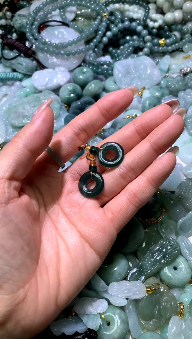 吊坠(不含链)未镶嵌翡翠1