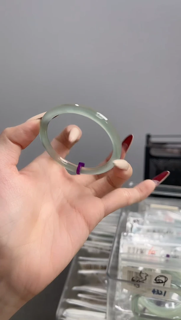 手镯玛瑙/玉髓未镶嵌53-54圈美人条