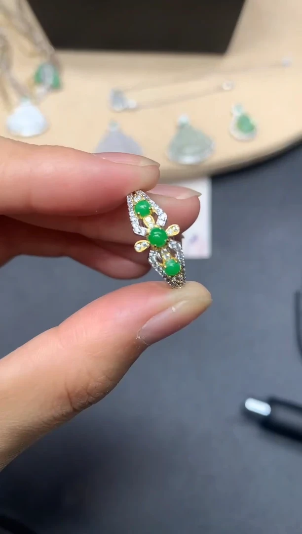 【闪购商品】翡翠戒指银S925镶嵌蛋面【多样性发其一】