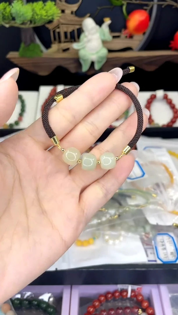 【闪购商品】和田玉（糖玉）手绳未镶嵌和田玉手链