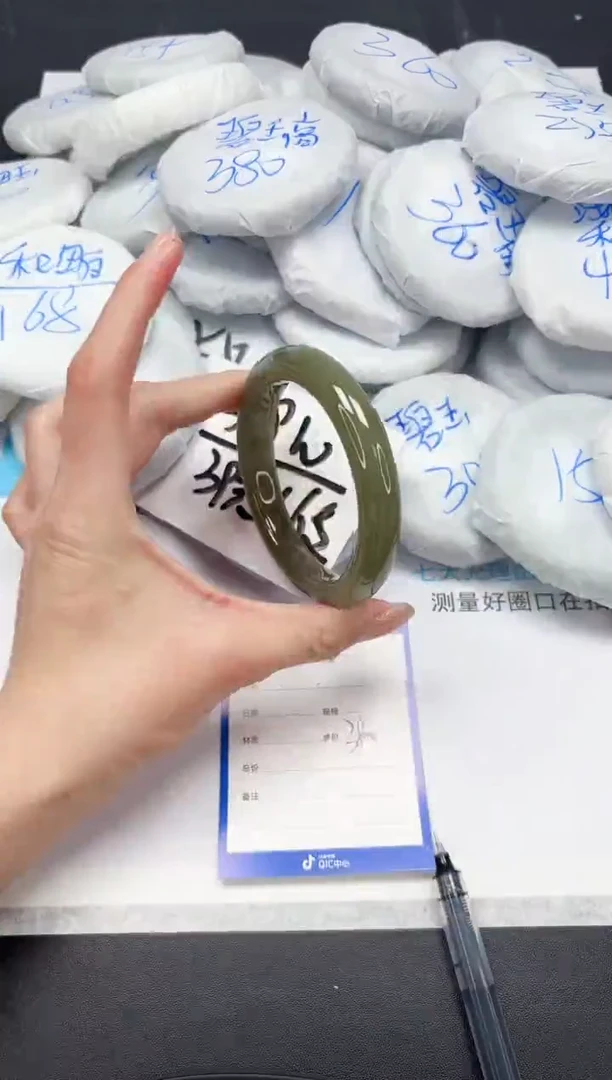 【闪购商品】和田玉手镯未镶嵌168-61.6