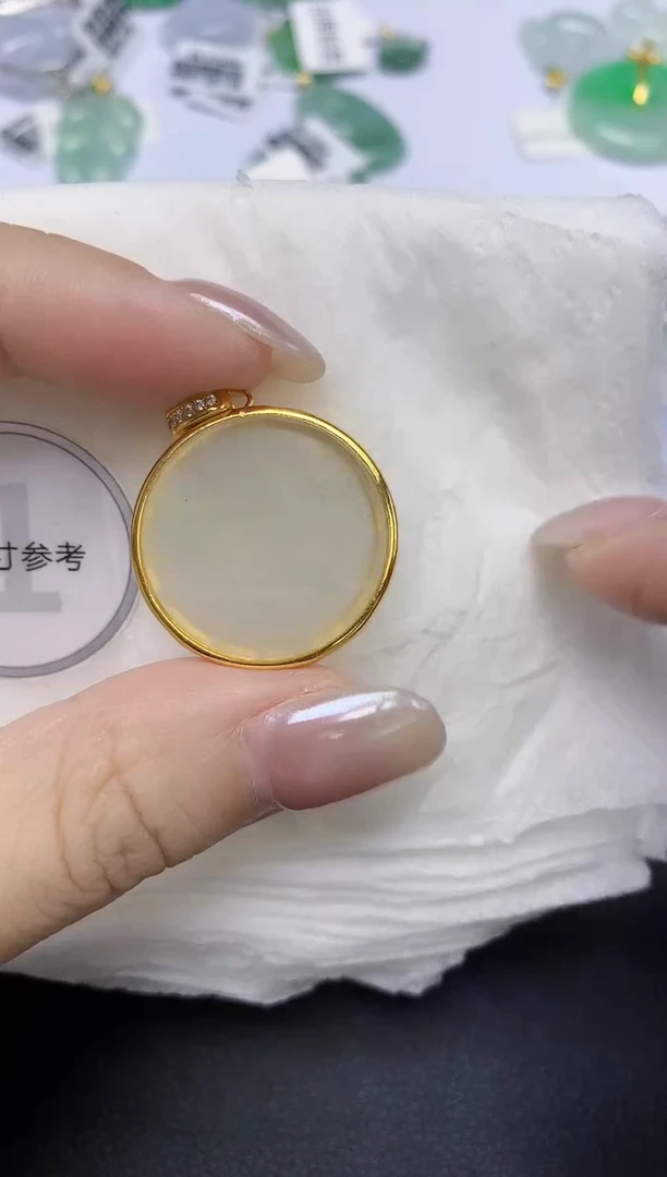 翡翠未镶嵌颈饰天然缅甸翡翠A货多样性发一件