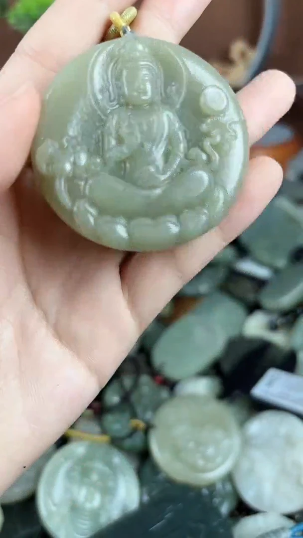 和田玉未镶嵌颈饰1