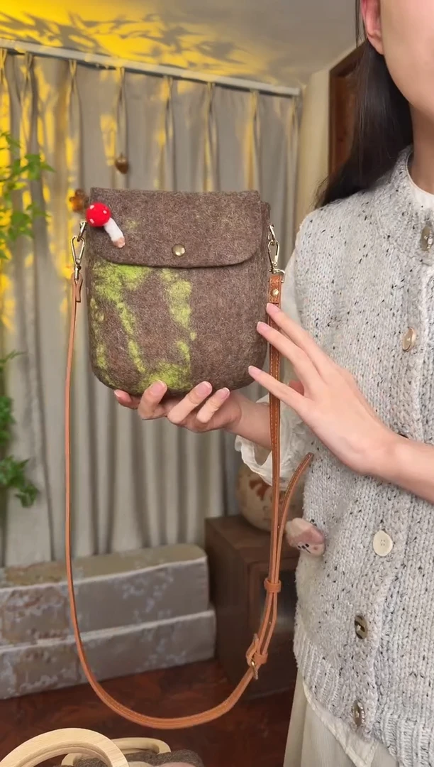 羊毛非遗羊毛毡包 青苔