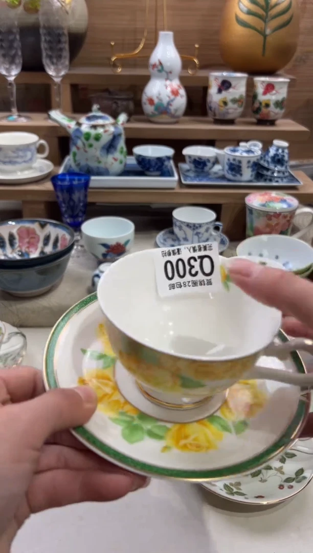 瓷片锦****地      Q300