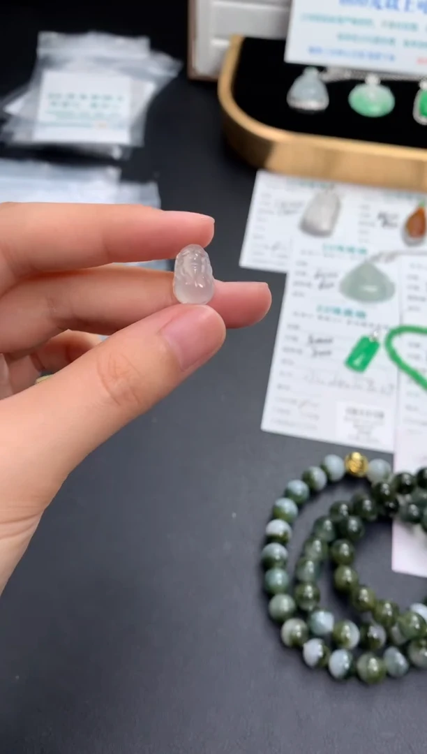 未镶嵌挂件翡翠48小时鉴赏期