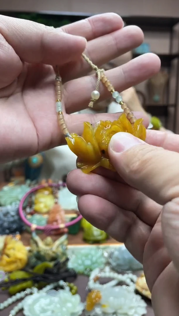 未镶嵌岫玉吊坠·