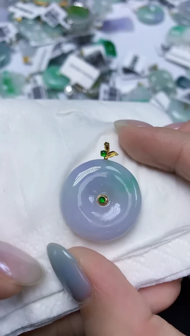 翡翠18K金镶嵌颈饰天然缅甸翡翠A货