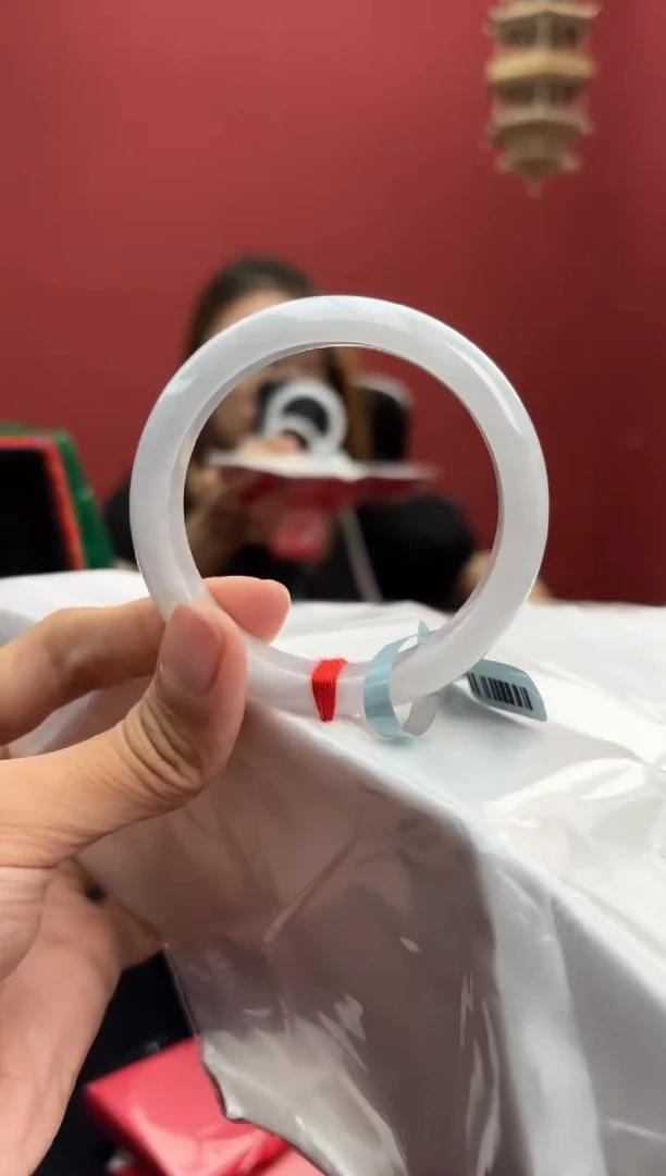 翡翠手镯未镶嵌28手镯