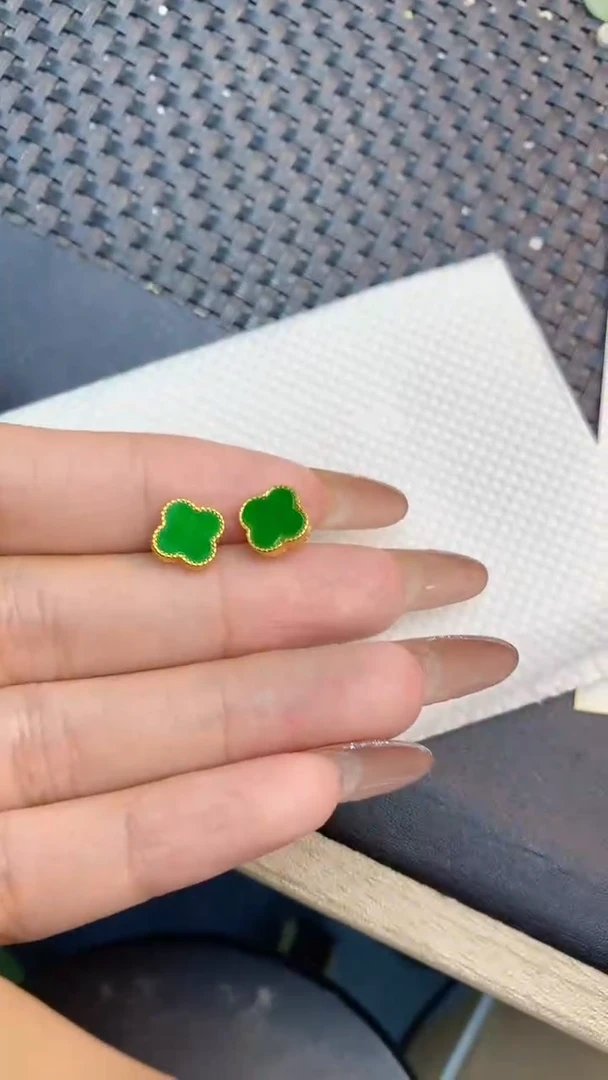 颈饰未镶嵌翡翠1