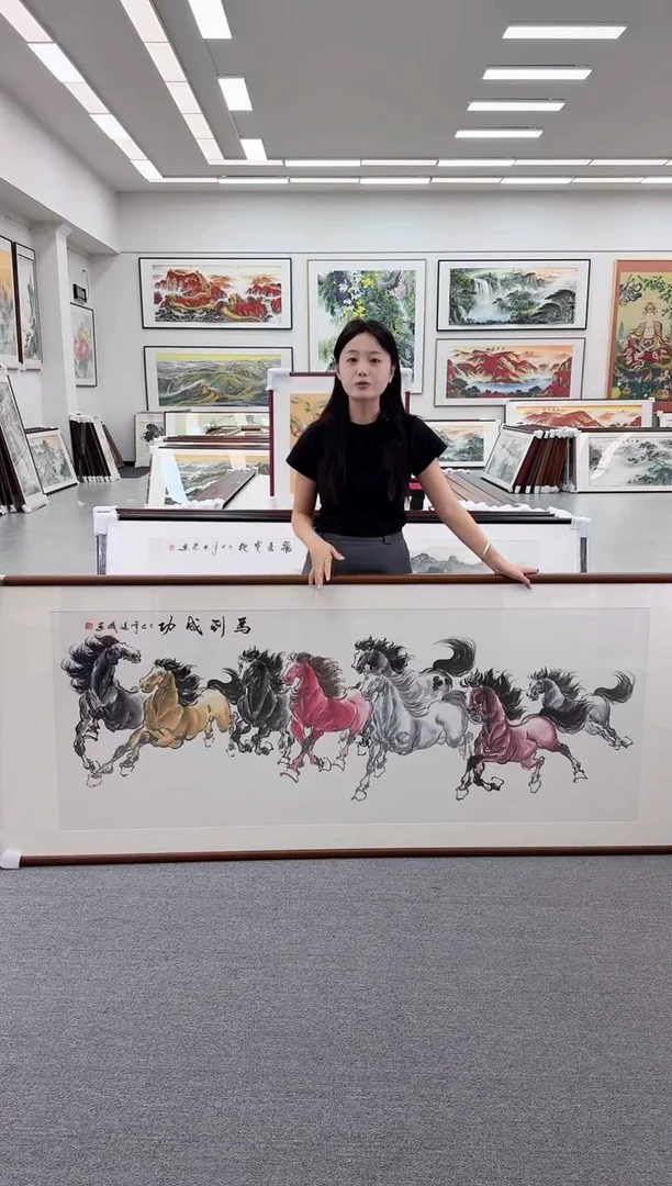 国画手绘 马到成功 219*88