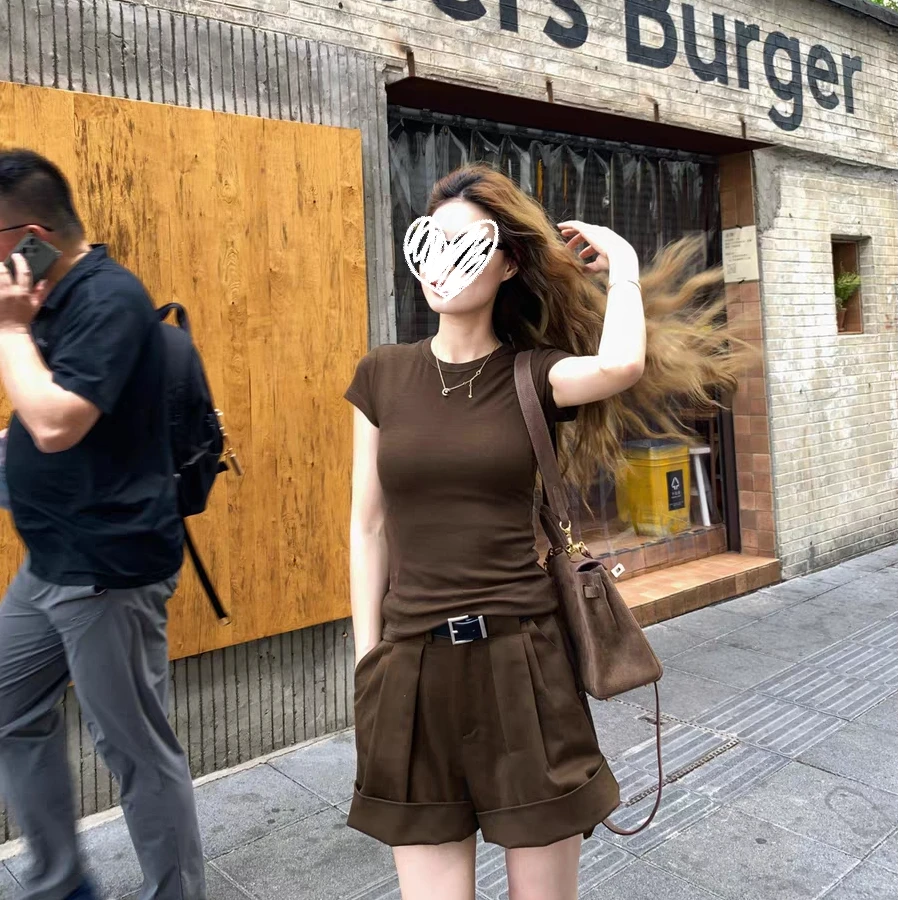 卡戴珊正肩百搭显瘦高弹T恤 +老钱极简立体捏褶可卷边阔腿短裤