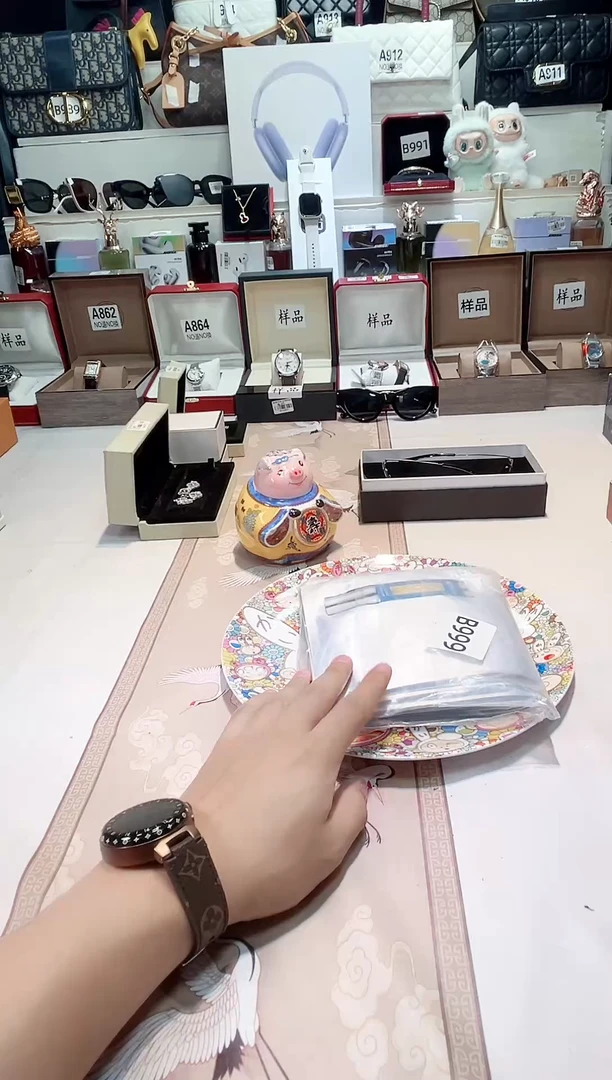 瓷片瓷器 库房到期 全部地板价@@1