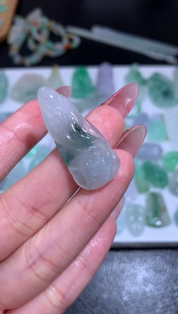 未镶嵌定制翡翠毛货